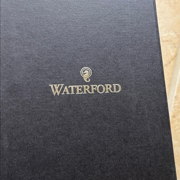 Waterford  Fleurology Tulip Flower NIB - Picture 3 of 6